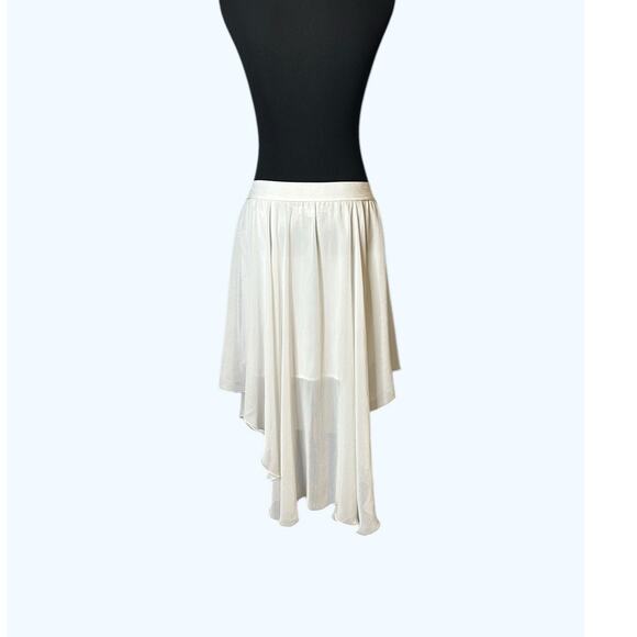 Cecico white asymmetrical lined pull on skirt size Medium - Picture 2 of 12